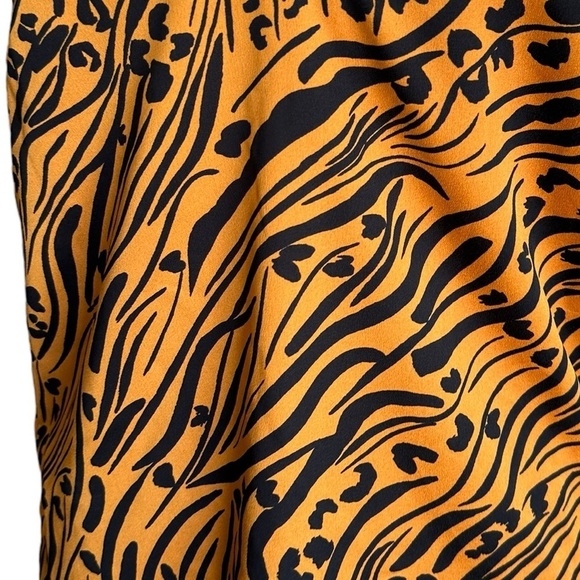 NWT BCBGeneration Tiger Stripe Camisole Animal Tank Top Size XS - Picture 12 of 17